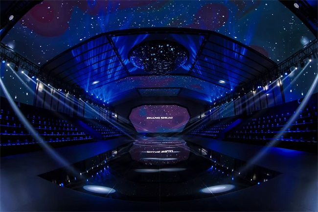 2.ZHANGSHUAI 2025秋冬大秀秀场掠影.jpg