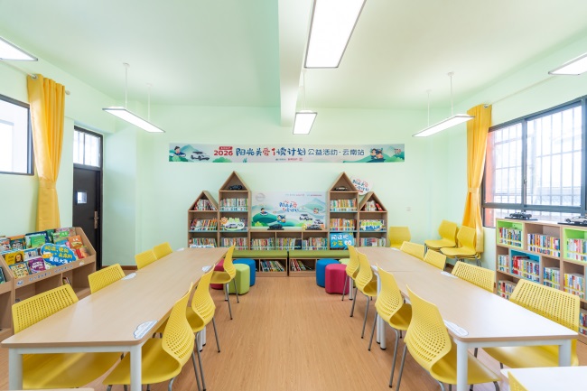 6第22间“东风日产阳光关爱阅读室”在期垤小学启用。.jpg