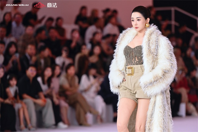 1783586774319060980.jpg 16.ZHANGSHUAI 2026秋冬系列.jpg